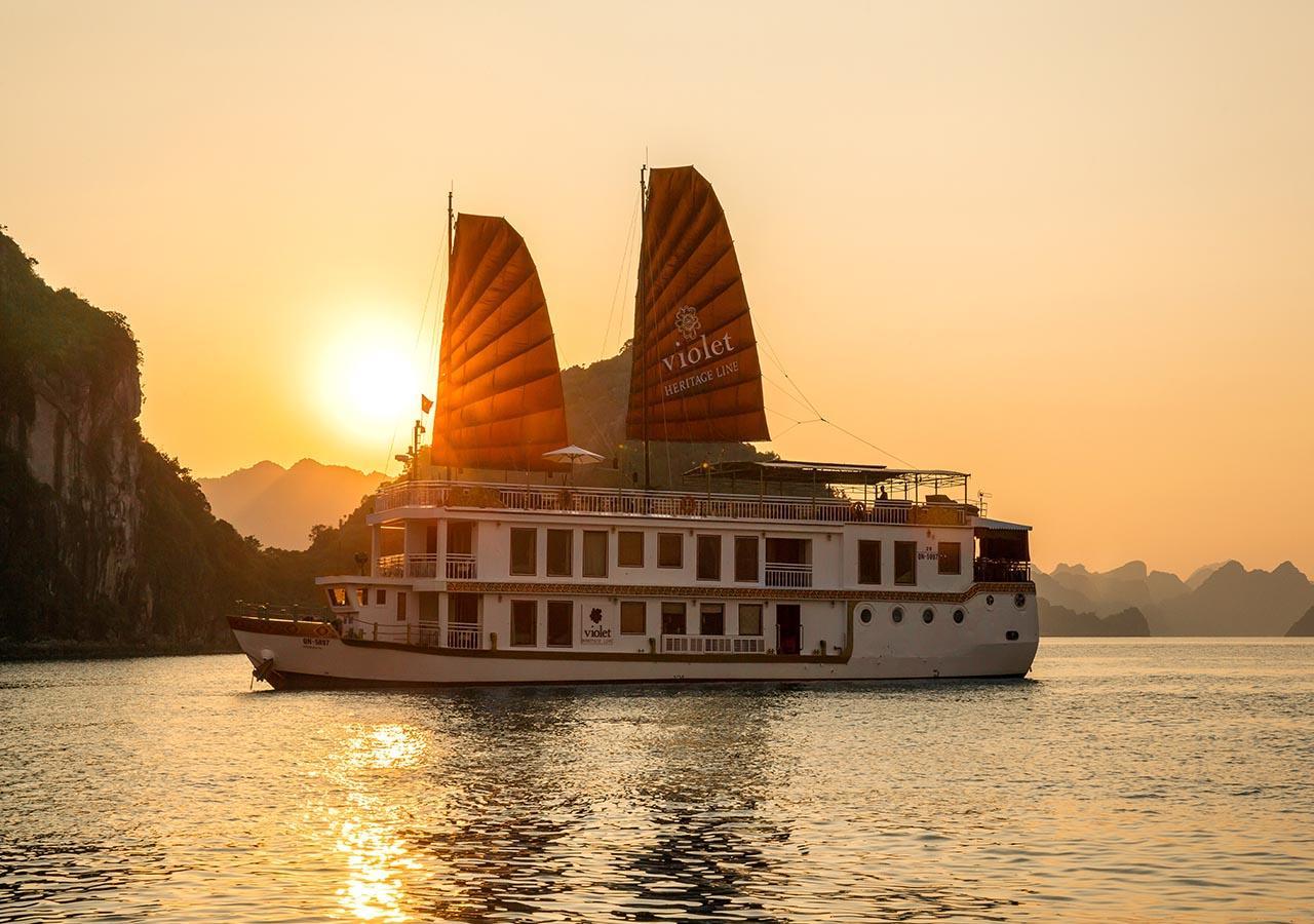 Heritage Line Violet Cruise - Halong Bay & Lan Ha Bay Ha Long Bagian luar foto