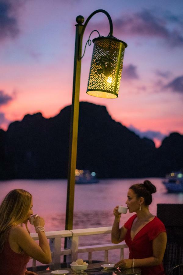 Heritage Line Violet Cruise - Halong Bay & Lan Ha Bay Ha Long Bagian luar foto