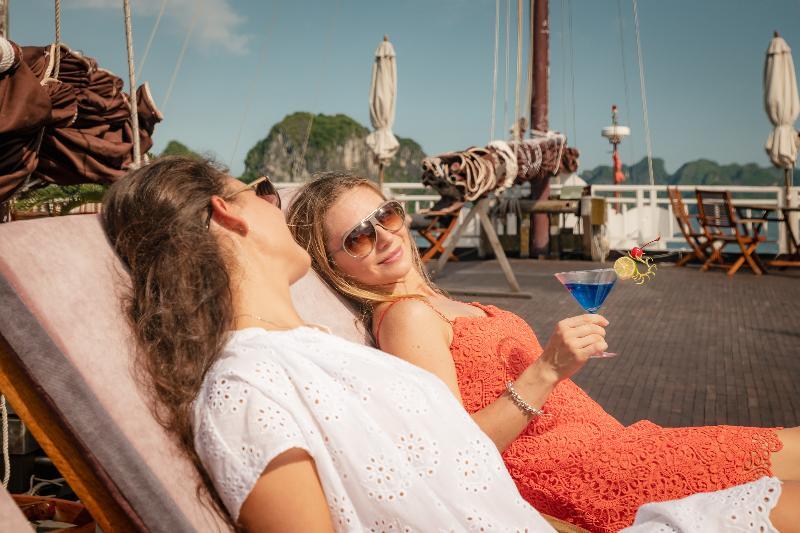 Heritage Line Violet Cruise - Halong Bay & Lan Ha Bay Ha Long Bagian luar foto